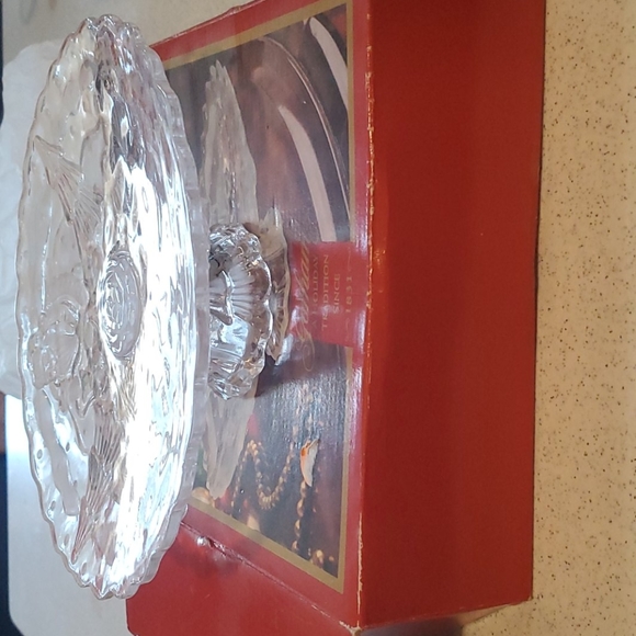 NIB Gorham Crystal Dessert Plate. North Pole Express. 8 1/2" - Picture 4 of 4